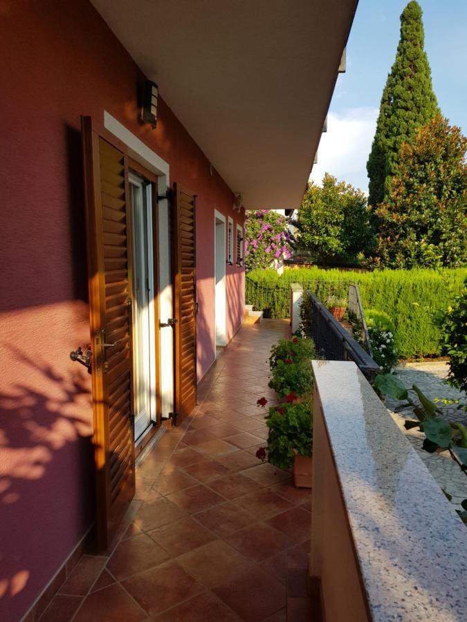 Ferienwohnung Casa Nada Rovinj Exterior foto